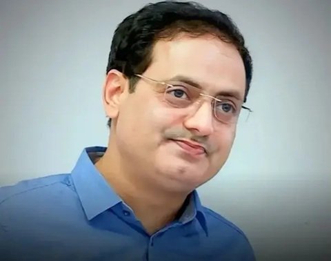 vikas divyakirti age