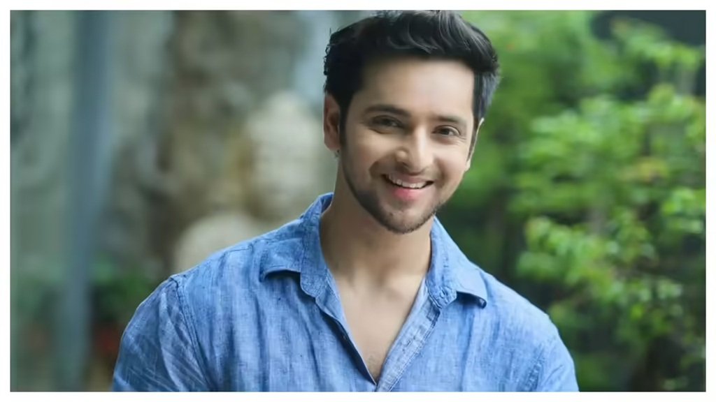 shivam khajuria age