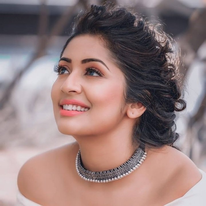 navya nair age