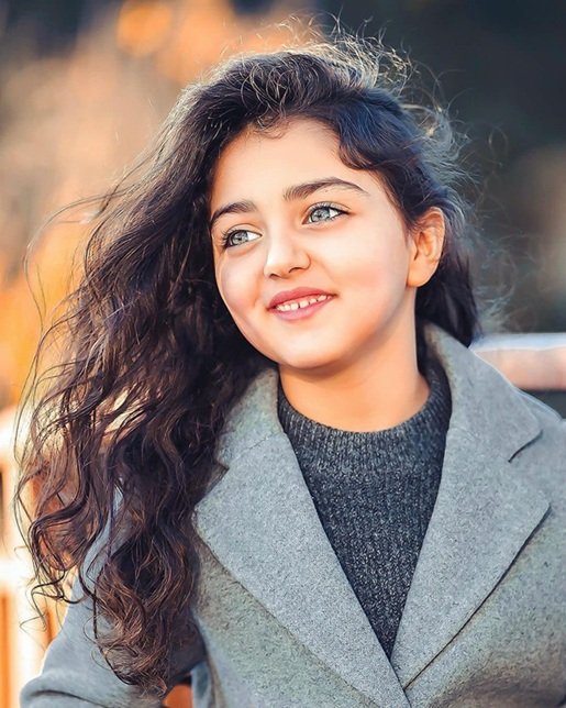 anahita hashemzadeh age
