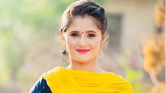 anjali raghav age