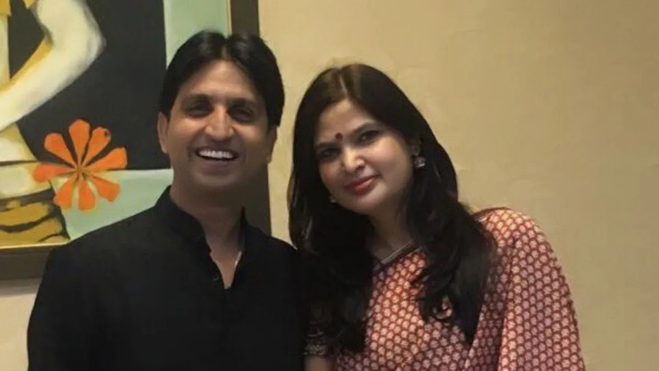 kumar vishwas age