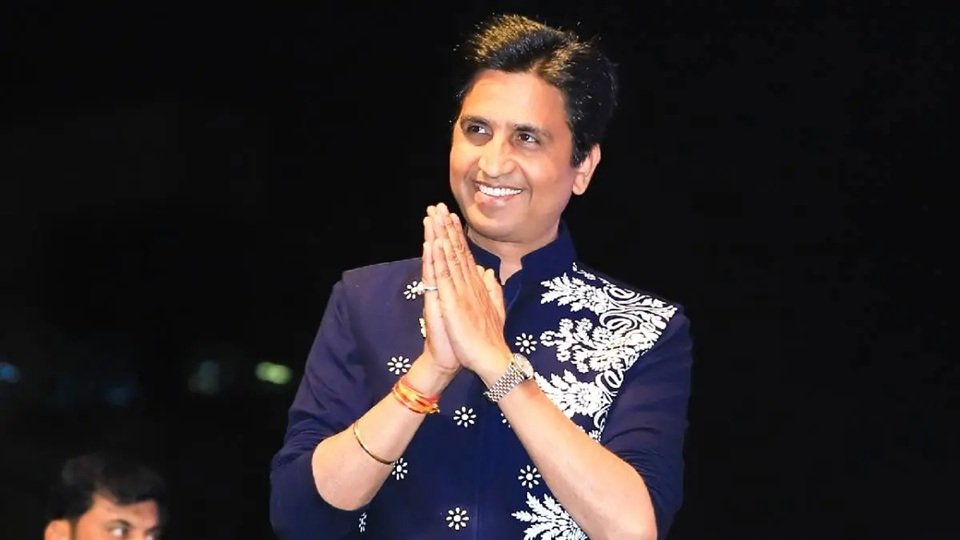 kumar vishwas age