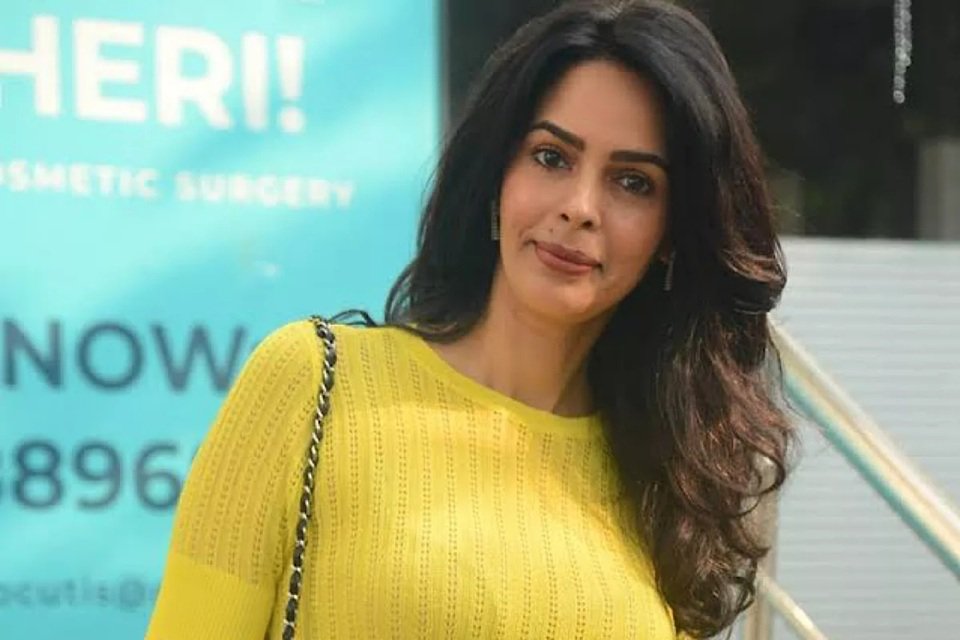 mallika sherawat age
