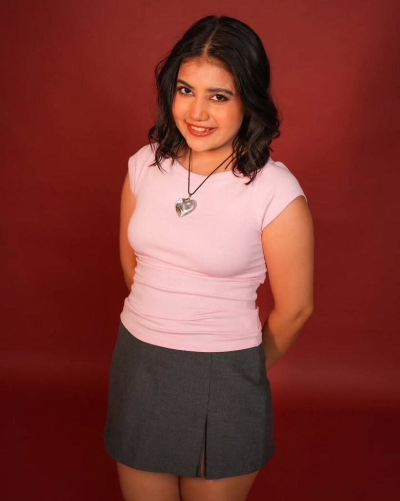 dolly javed age
